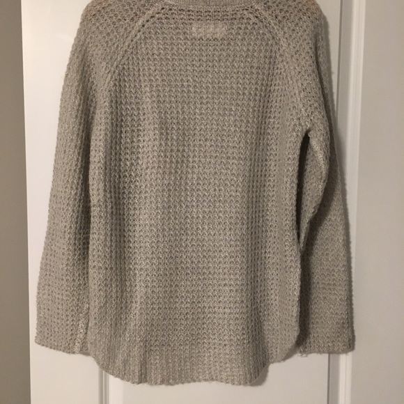Light grey turtleneck sweater. - Picture 3 of 4